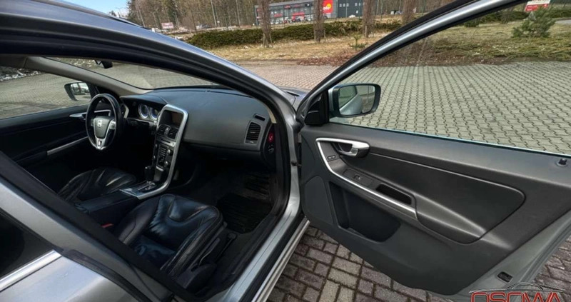 Volvo XC 60 cena 54777 przebieg: 206000, rok produkcji 2011 z Prusice małe 562